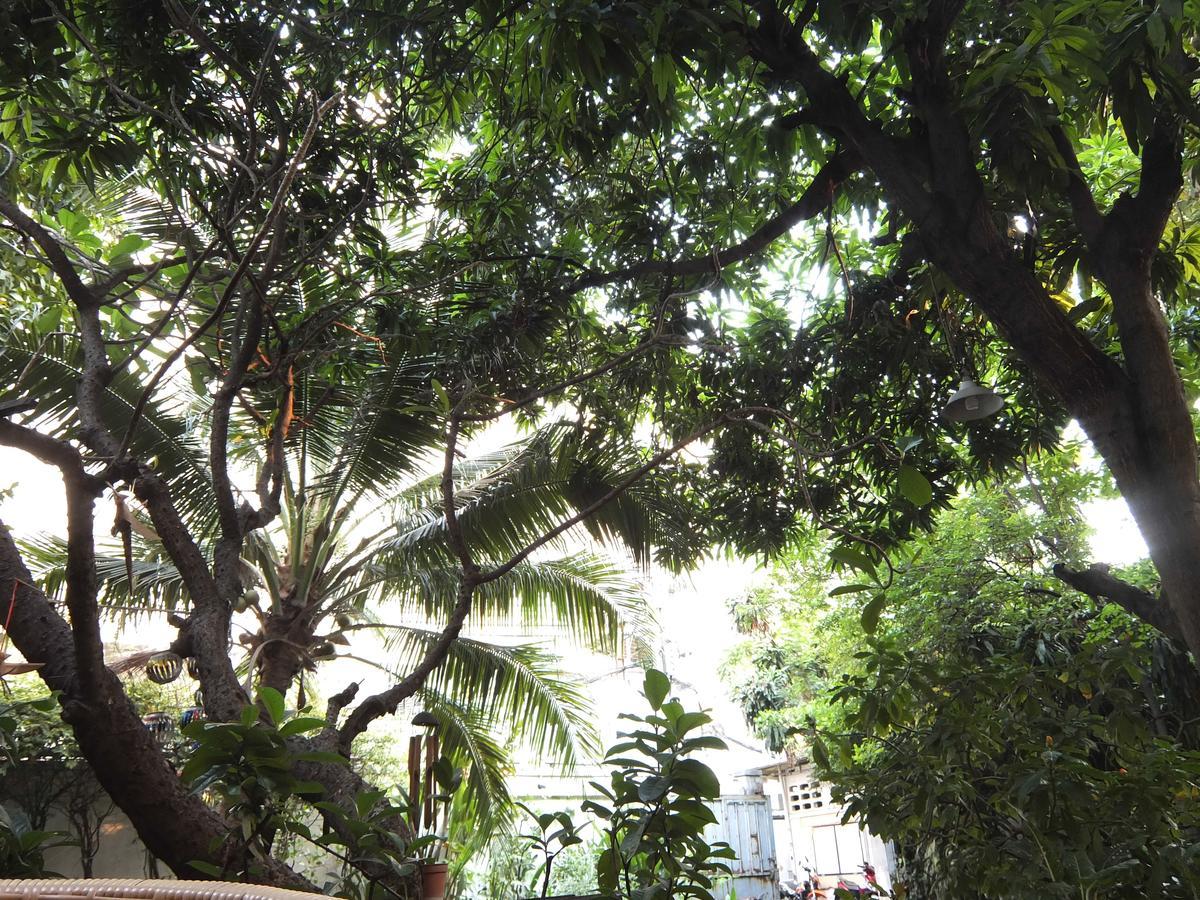 Lamphuhouse Bangkok Hotel Exterior photo