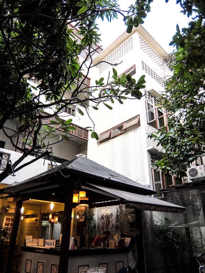Lamphuhouse Bangkok Hotel Exterior photo
